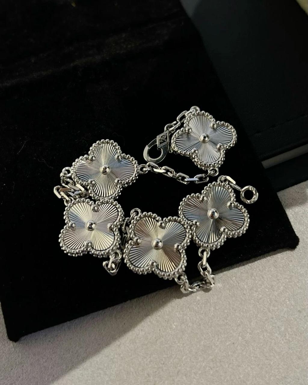 Van Cleef Full Silver